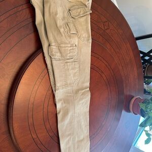 Duluth Trading Co Men's Khaki Cargo Pants